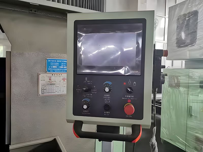 CNC PLC-tasapintahiomakone: korkea{0}}tarkkuuskone edestakaisin liikkuvalla pöydällä